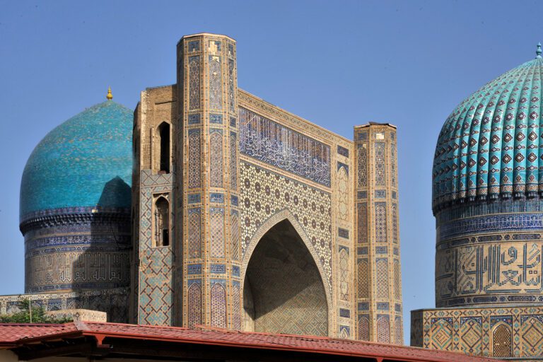 Usbekistan 2012 Bibi Xanom